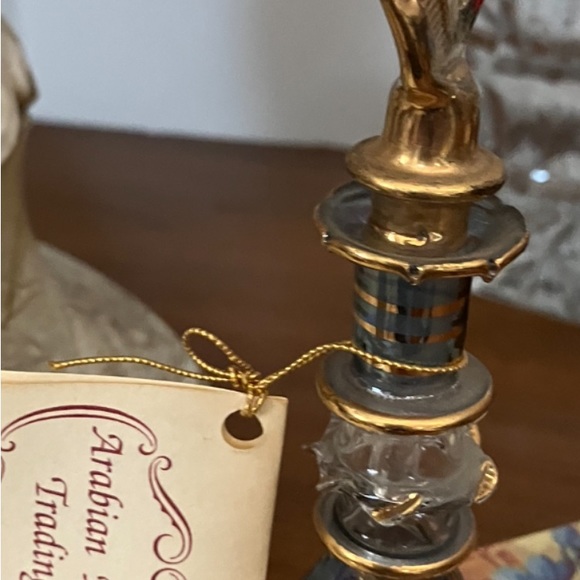 Egyptian hand blown perfume bottle. Exquisite design . - Picture 7 of 13